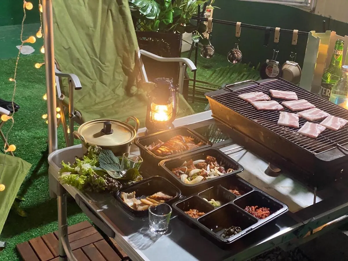Samgakji Station 3 Seconds 4 Rooms 10 People 2 Bathrooms Namsan Tower Rooftop Barbecue Attic Seoul 0*,  South Korea