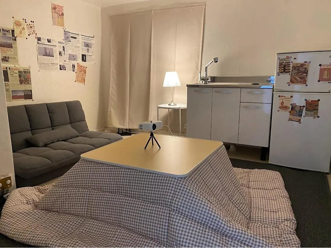 Samgakji Station 3 Seconds 4 Rooms 10 People 2 Bathrooms Namsan Tower Rooftop Barbecue Attic Seoul