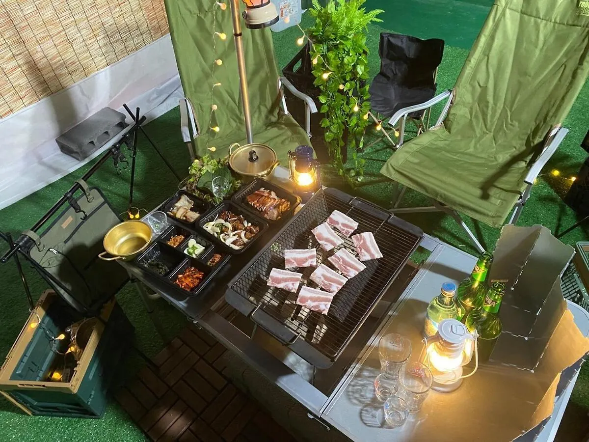 Samgakji Station 3 Seconds 4 Rooms 10 People 2 Bathrooms Namsan Tower Rooftop Barbecue Attic Seoul 0*,