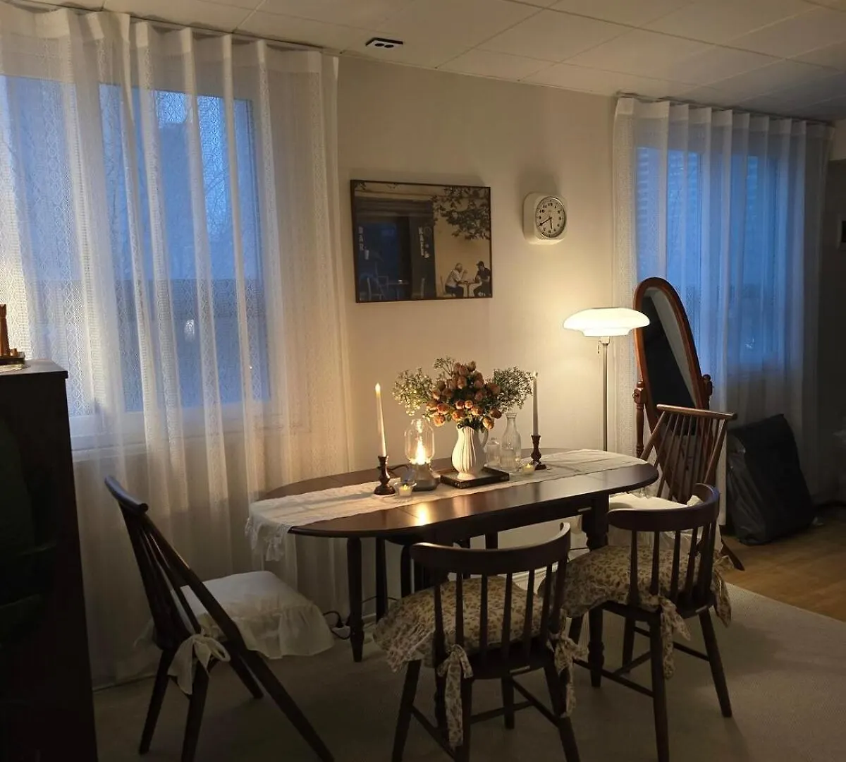 Apartment Samgakji Station 3 Seconds 4 Rooms 10 People 2 Bathrooms Namsan Tower Rooftop Barbecue Attic Seoul South Korea