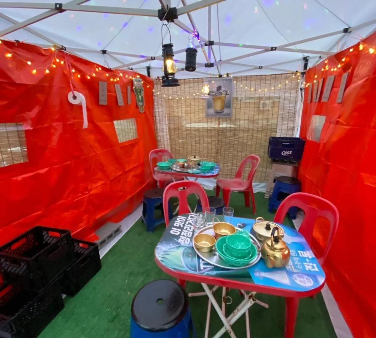 Samgakji Station 3 Seconds 4 Rooms 10 People 2 Bathrooms Namsan Tower Rooftop Barbecue Attic Seoul Südkorea